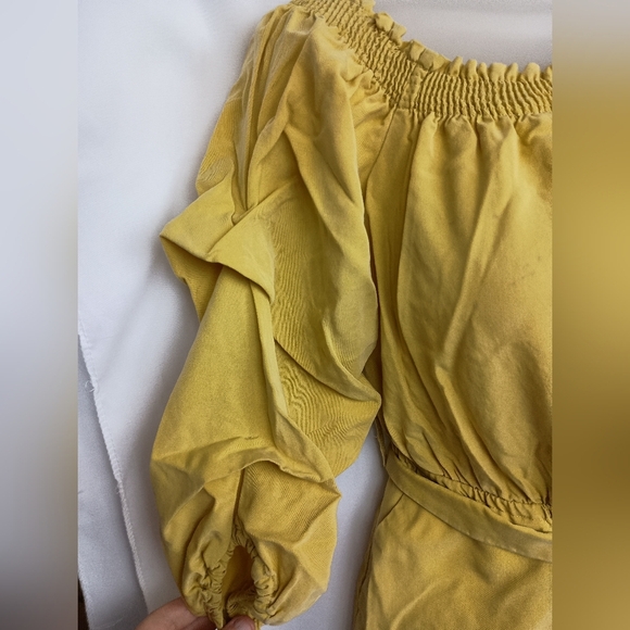 2/$30 ZARA Butterly Yellow Off-Shoulder Romper with Belt (#338) - Picture 3 of 7